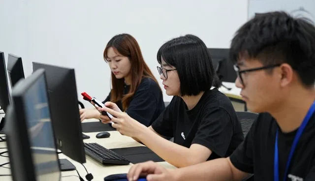 适配方案如何满足现代社区服务站需求